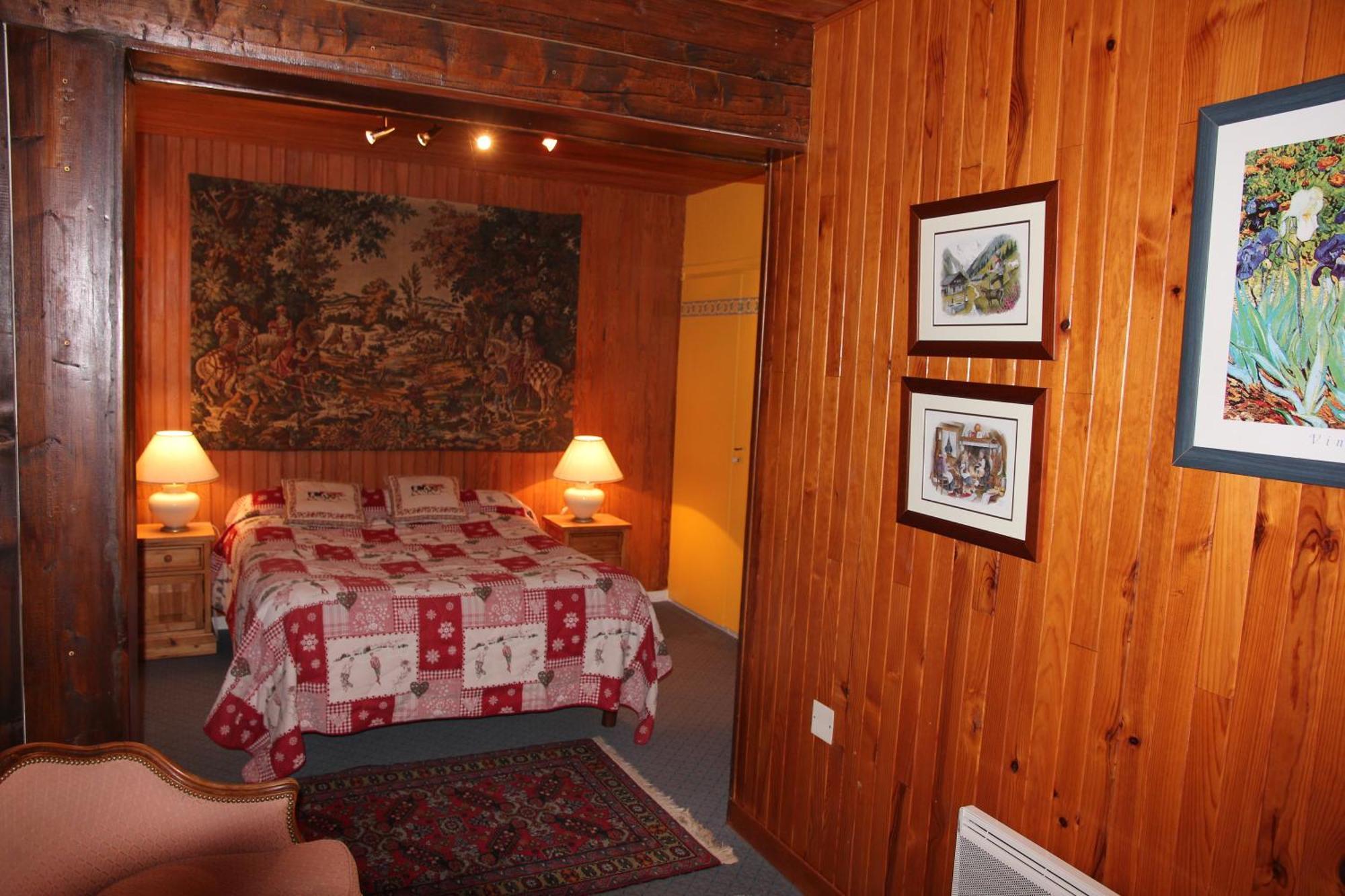 Guest House Chalet Saint Roch Албие-Монрон Екстериор снимка