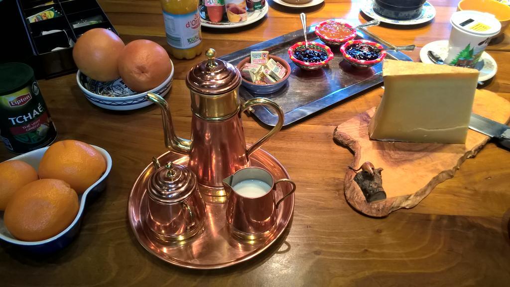 Guest House Chalet Saint Roch Албие-Монрон Екстериор снимка
